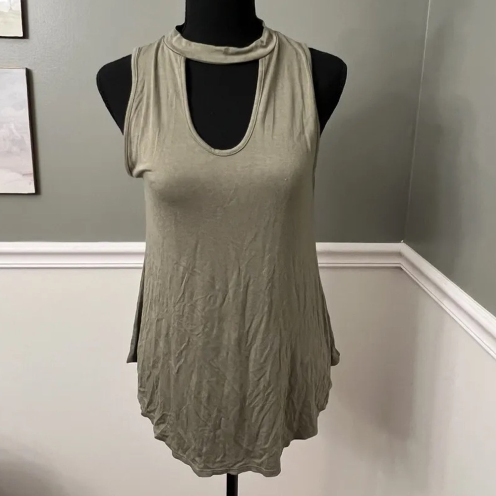 Alya Dark Green Keyhole Tank Top Size Medium NWOT